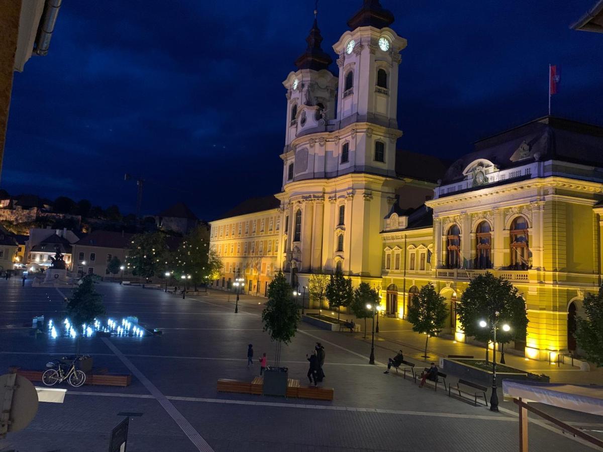 Forst-Haz Apartman Eger Exteriér fotografie
